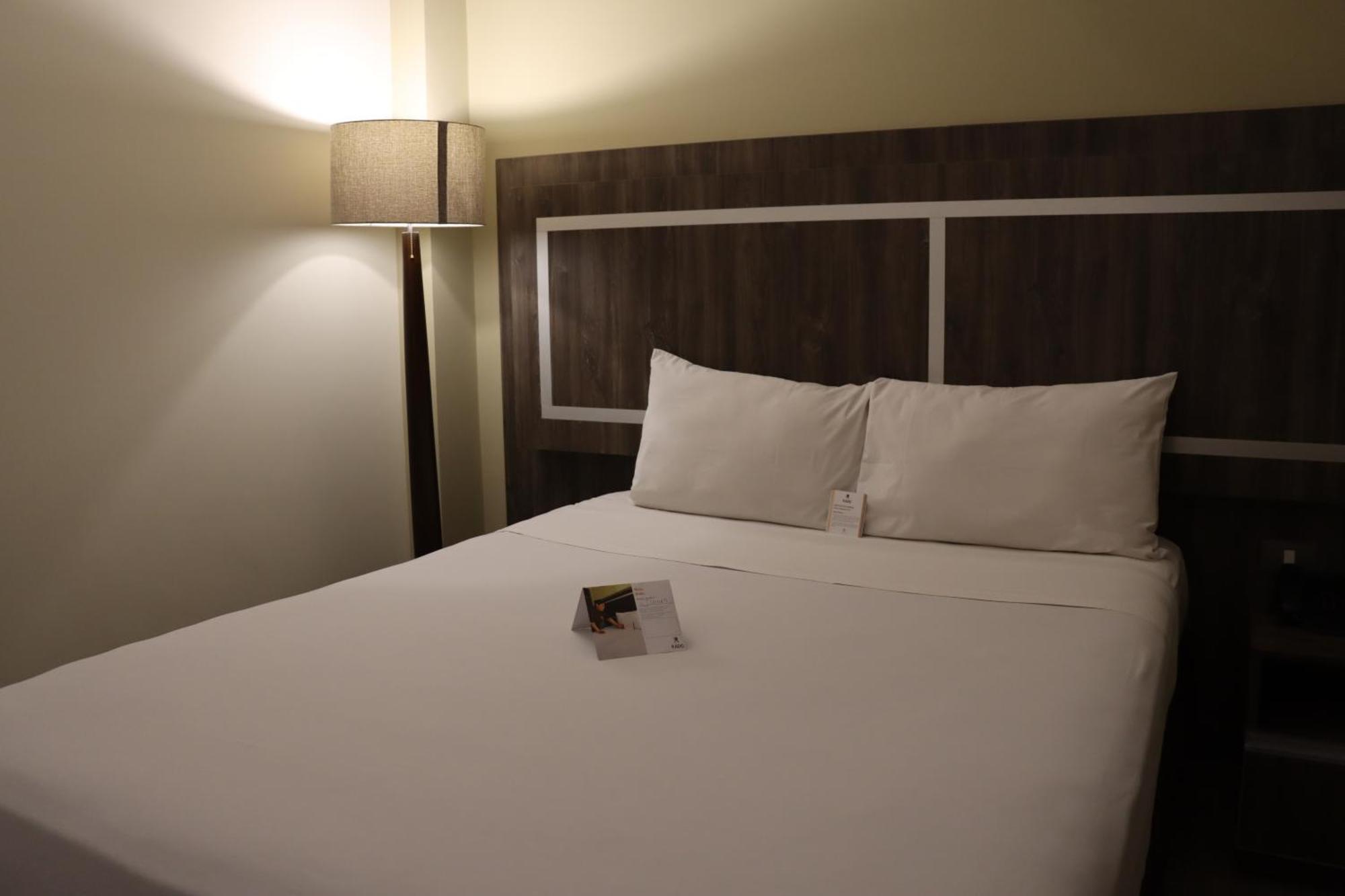 Rado Hotel - Quintanas Trujillo Esterno foto